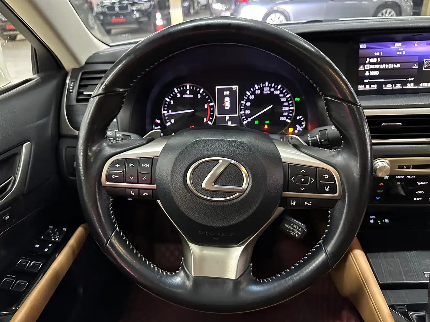 Lexus GS 2016 200t Leading Edition фото 10