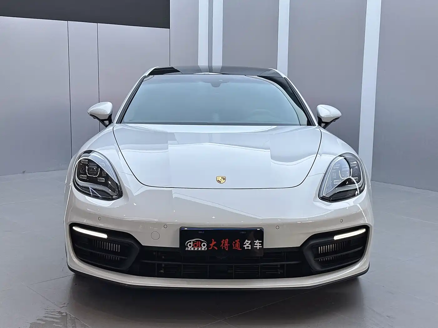 Porsche Panamera 2023 Facelift Panamera 2.9T Platinum Edition фото 2