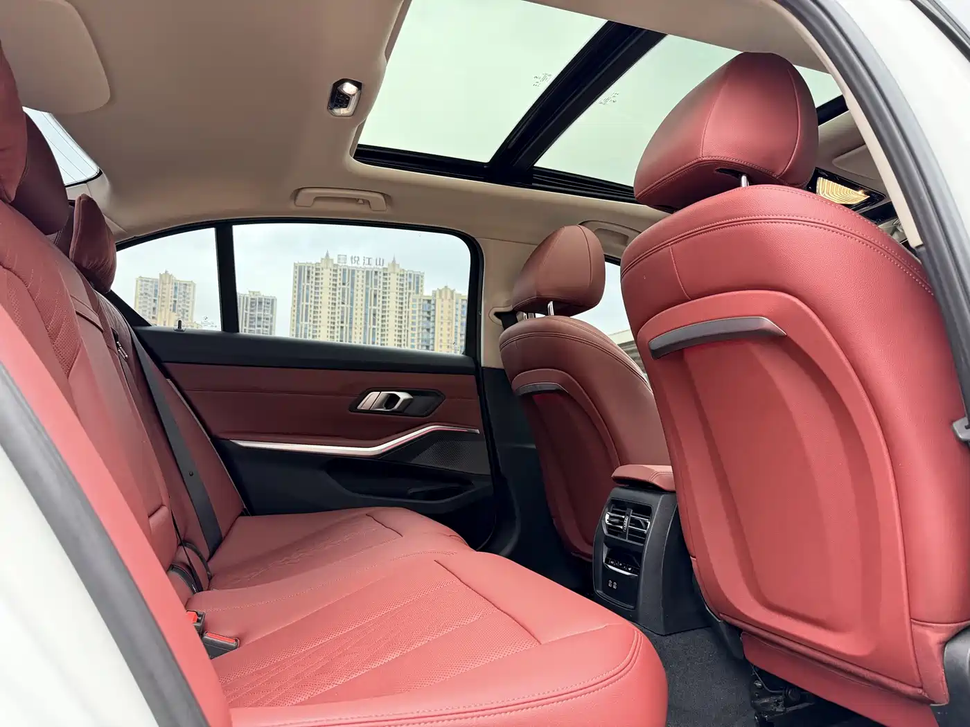 BMW 3 Series 2023 325i M Sport Package фото 11