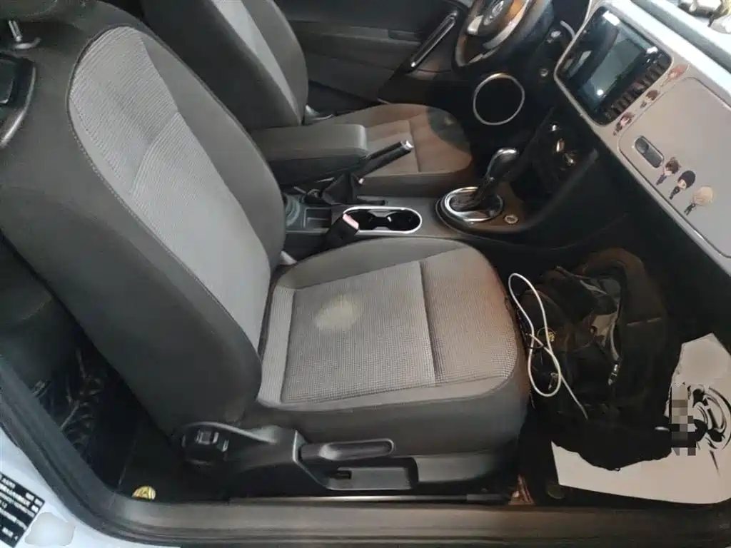 Volkswagen Beetle 2015 180TSI фото 25