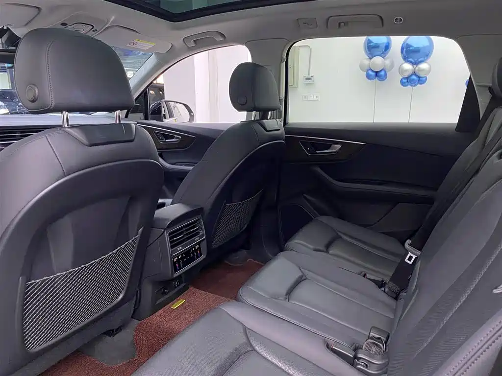 Audi Q7 2023 55 TFSI quattro S line Sport фото 10