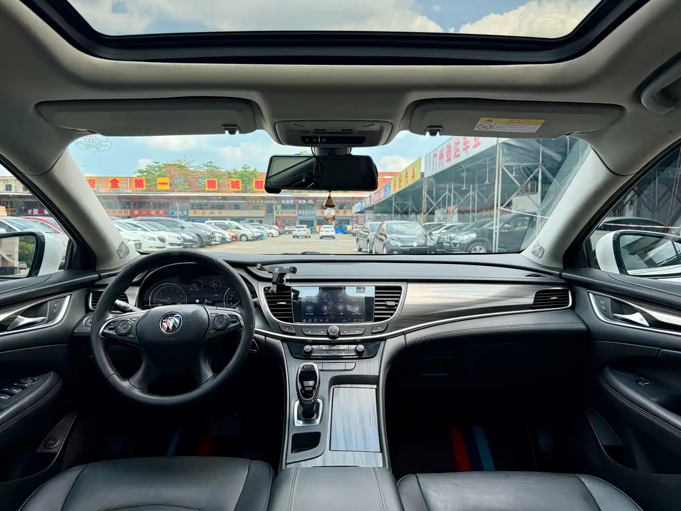 Buick LaCrosse 2019 28T Luxury Edition фото 14