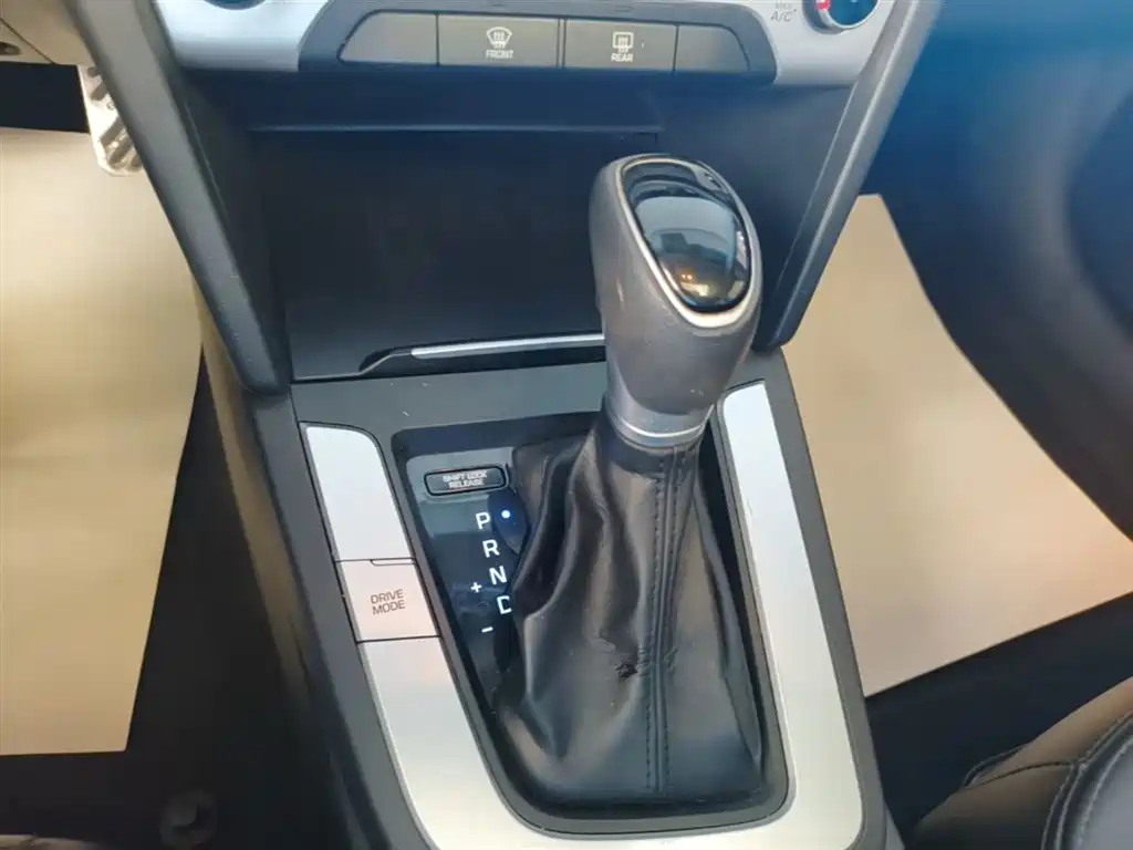 HYUNDAI LEAD