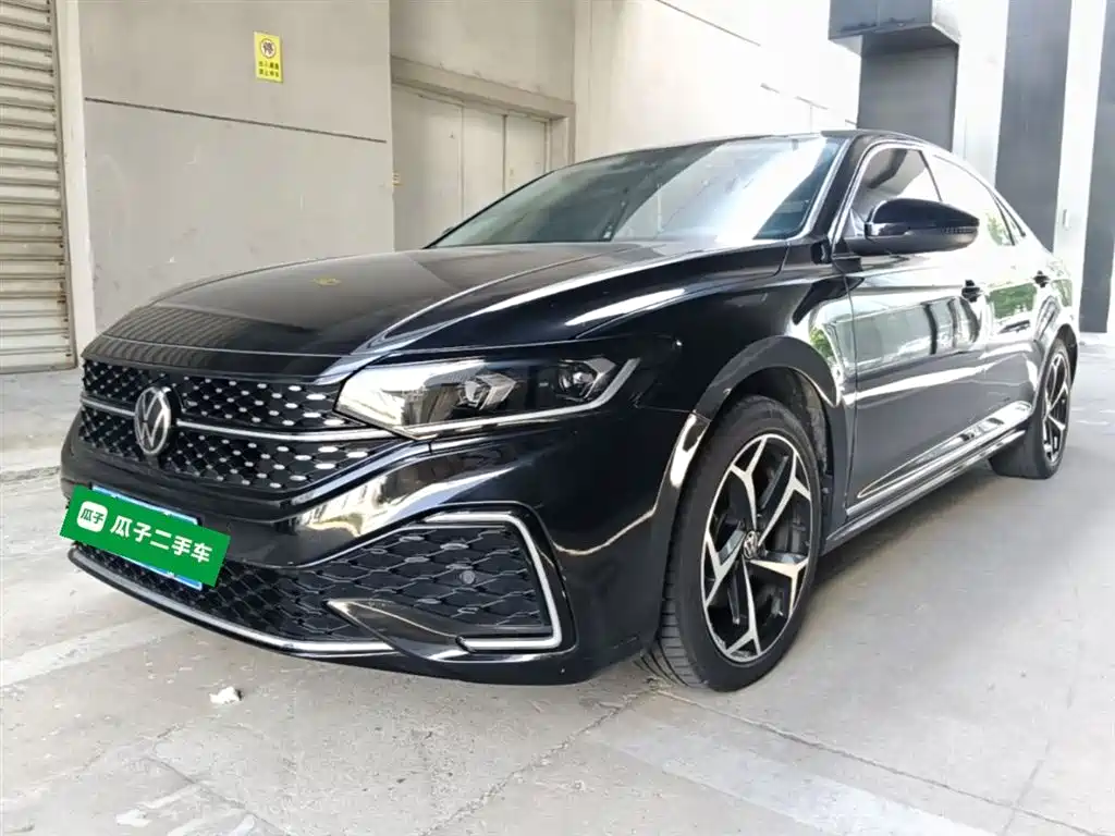 Volkswagen Passat 2024 Model 380TSI Starlight Elite