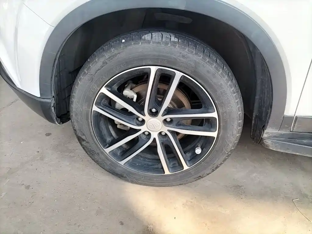 Besturn X40 2017 2017 1.6L Manual Luxury