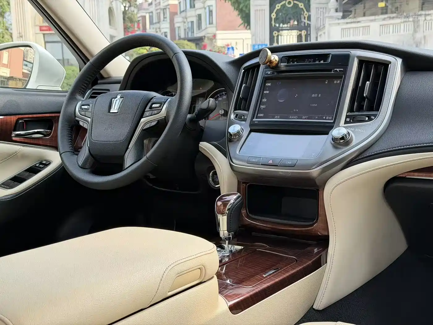Toyota Crown 2015 2.0T Fashion фото 12