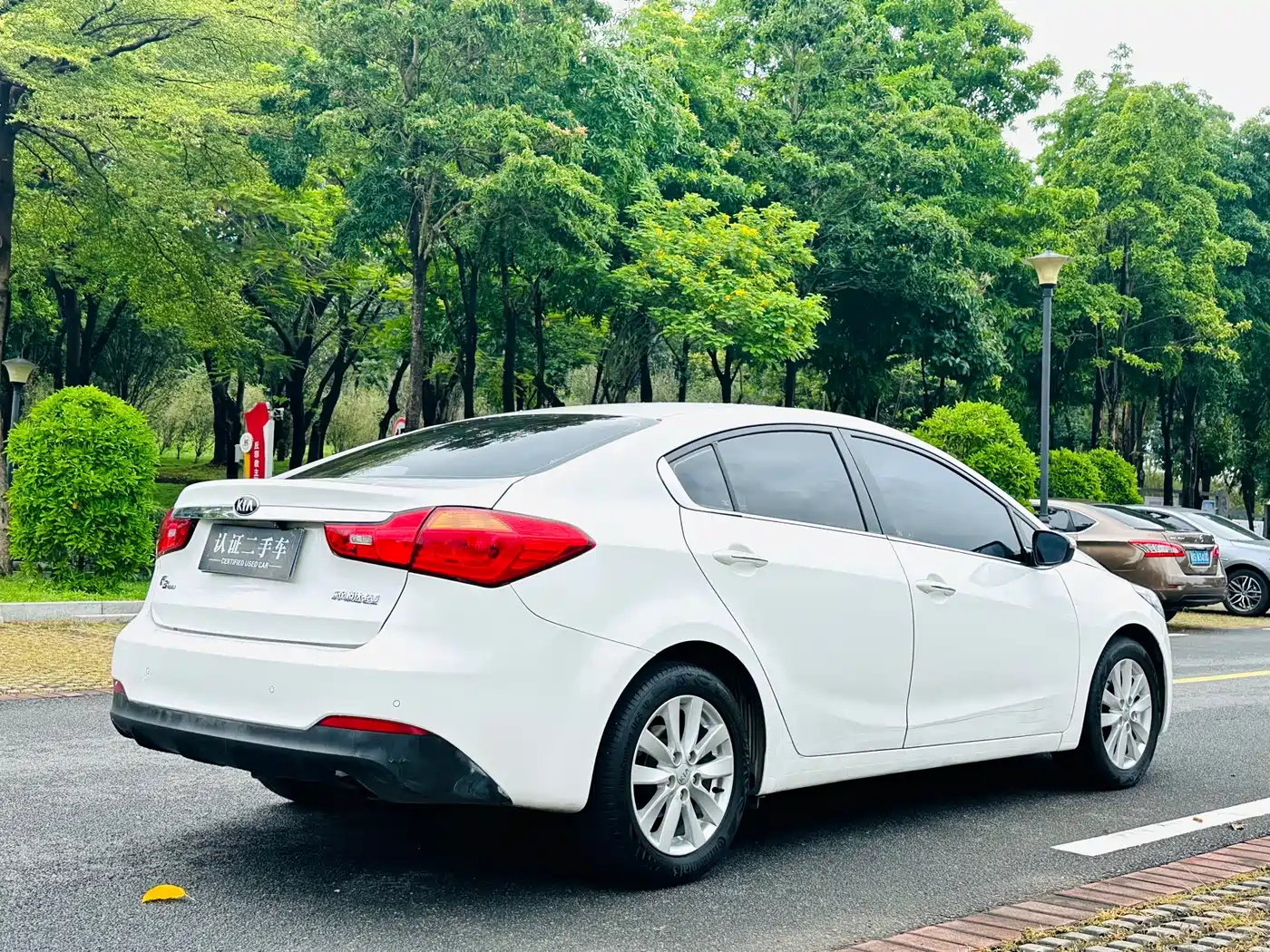 Kia K3 2015 1.6L Automatic GLS фото 5