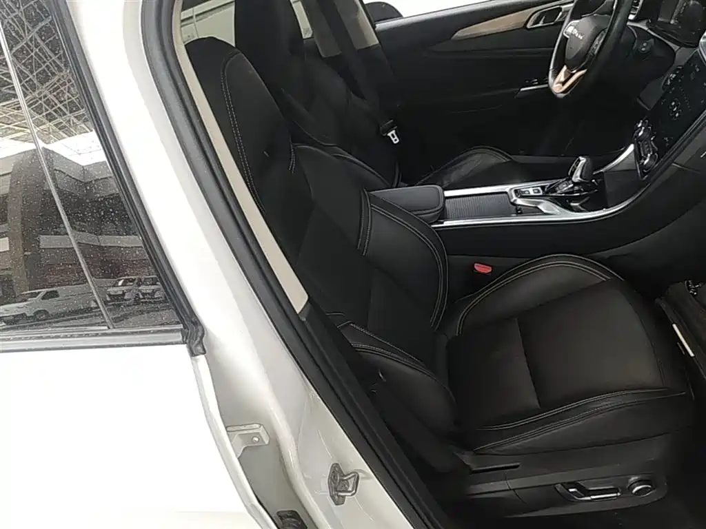 Lynk & Co 01 2017 2.0T 2WD Pro Version фото 25