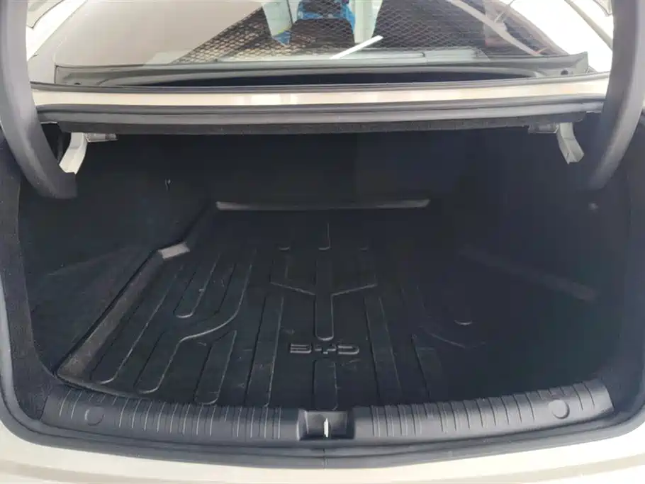 BYD Seal 06 New Energy 2024 DM-i 120KM Honor фото 4
