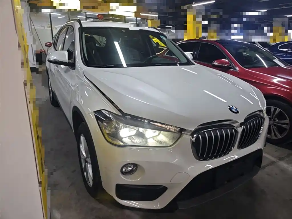 BMW X1 2019 sDrive18Li Fashion Model фото 4