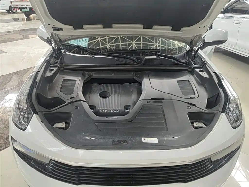 Lynk & Co 01 2017 2.0T 2WD Pro Version фото 20
