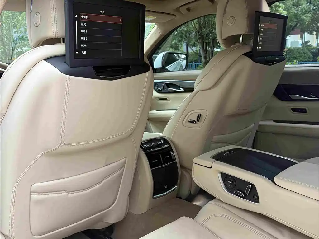 Photo 16 - Cadillac CT6