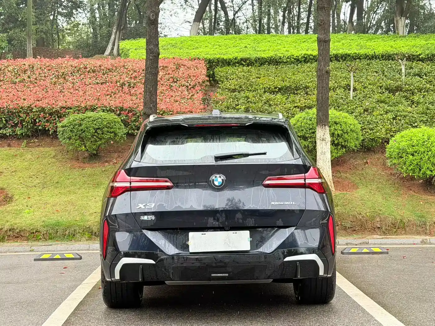 BMW X3 2025 xDrive30L Premium Model M Sport Black Package фото 8