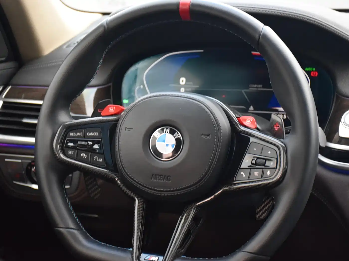 BMW 7 Series 2016 730Li Leading фото 7