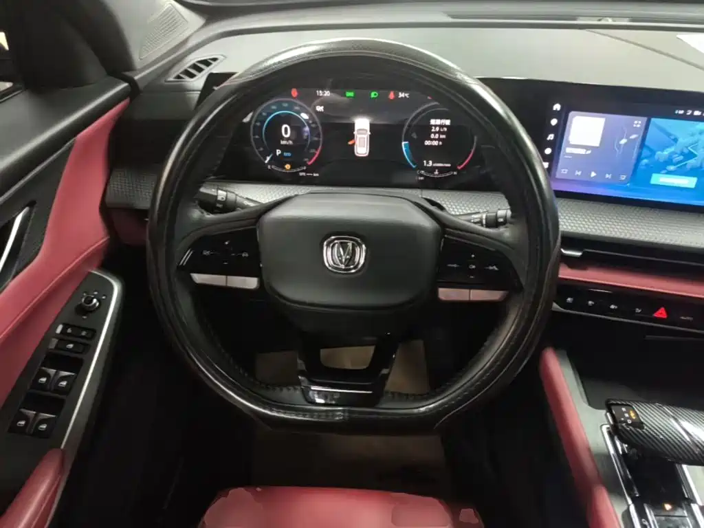 Фото 11 - Changan CS75 PLUS