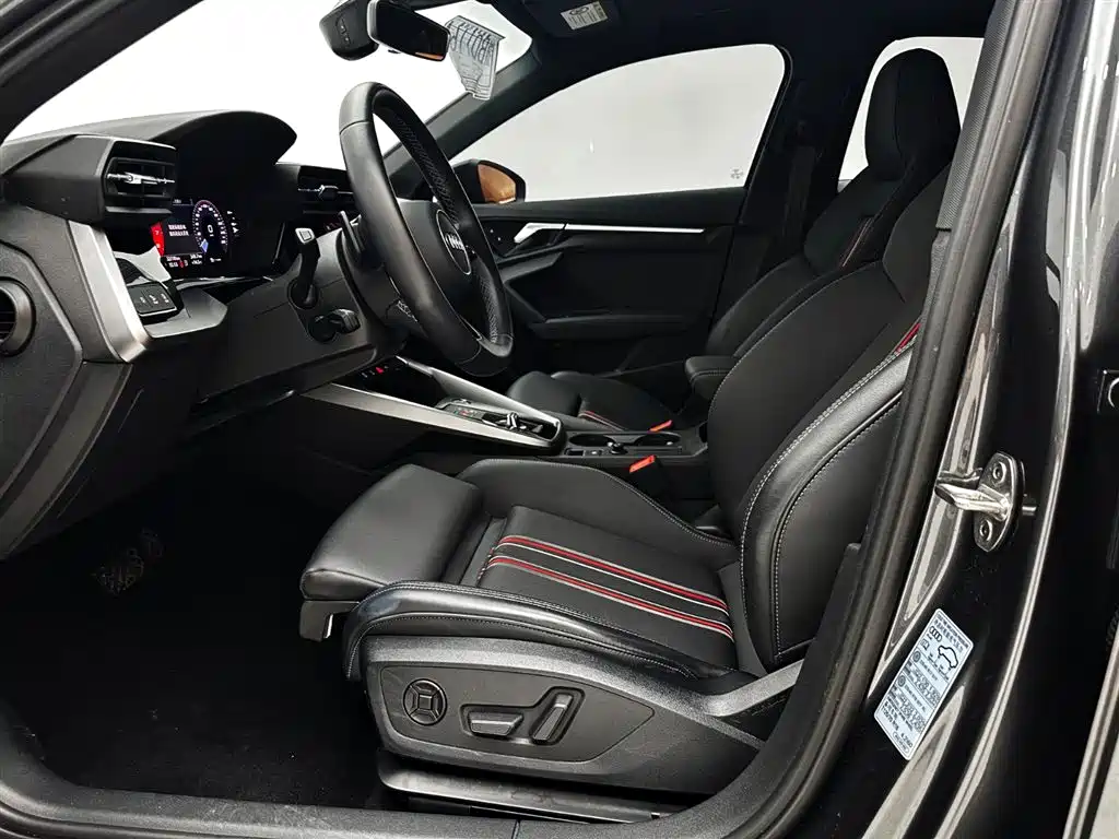 Audi A3 2023 Facelift A3L Limousine 35 TFSI Fashion Sport фото 19