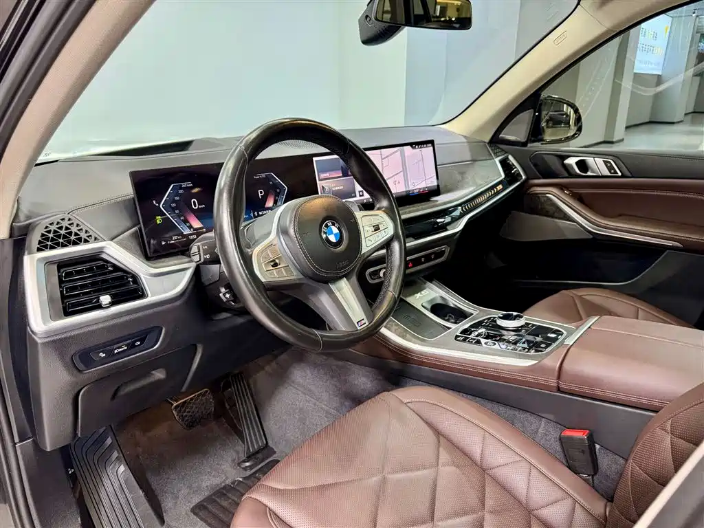 BMW X5 2023 xDrive 30Li Premium M Sport Package фото 26