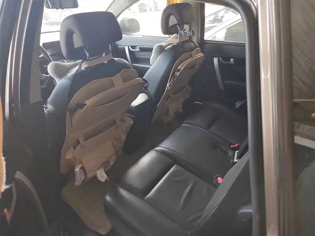 Chevrolet Captiva 2015 2.4L AWD Flagship 7-Seater фото 15