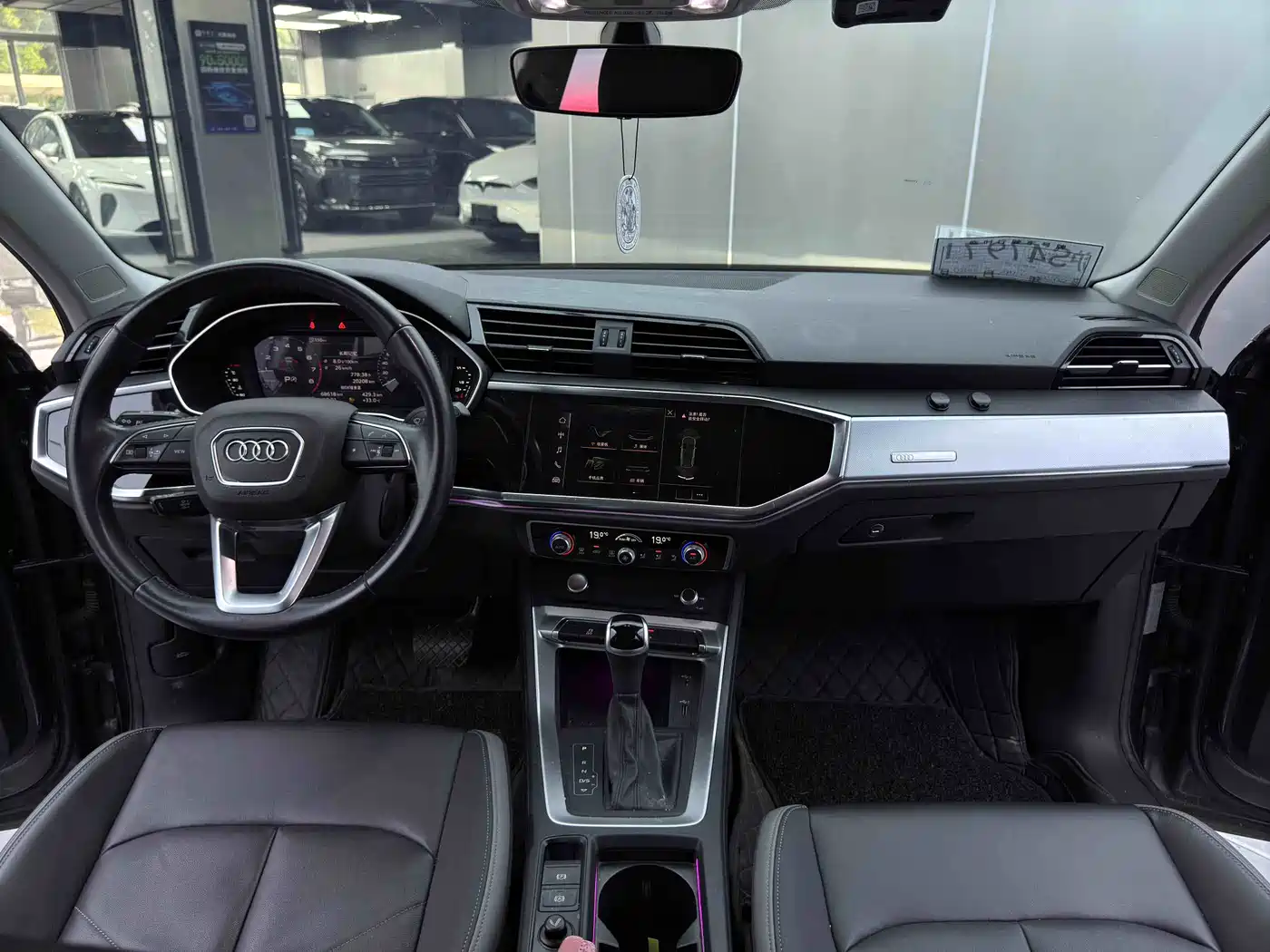 Audi Q3 2021 35 TFSI Progressive Elegance фото 9