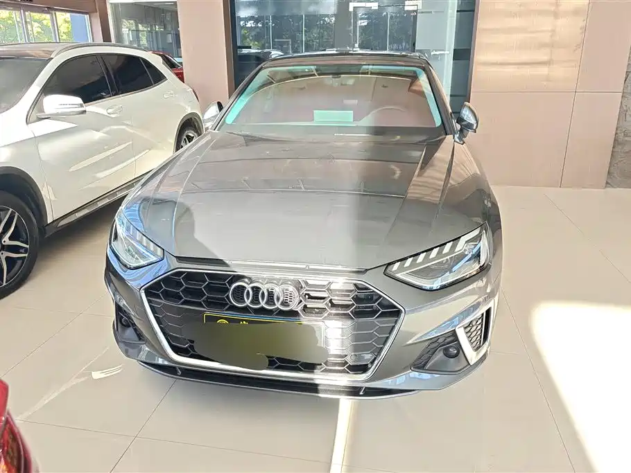 Audi A4L 2020 40 TFSI Fashion Dynamic Edition фото 2