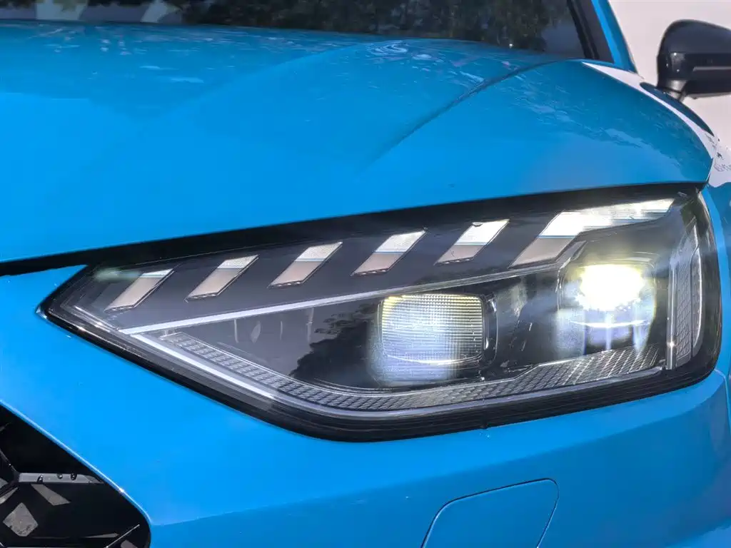 Audi A4 (Import) 2021 Avant Pioneer 40 TFSI Luxury Dynamic фото 22