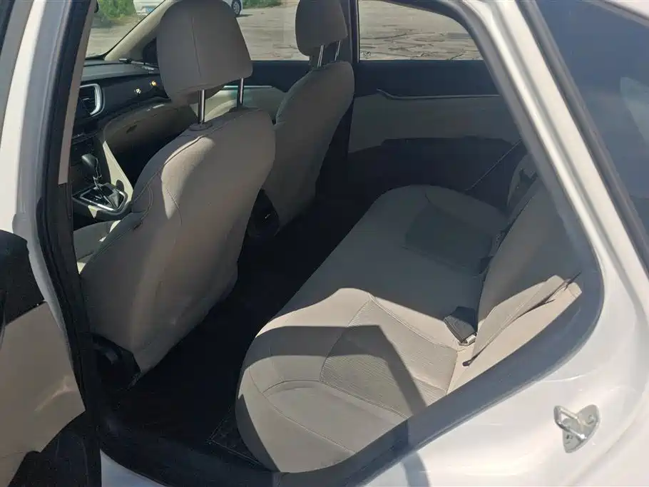 Buick Excelle 2021 Exemplar 1.5L Auto Progressive фото 11