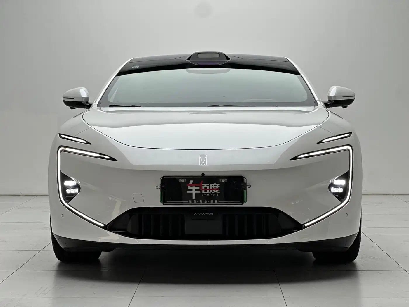 2026 Avatr 12