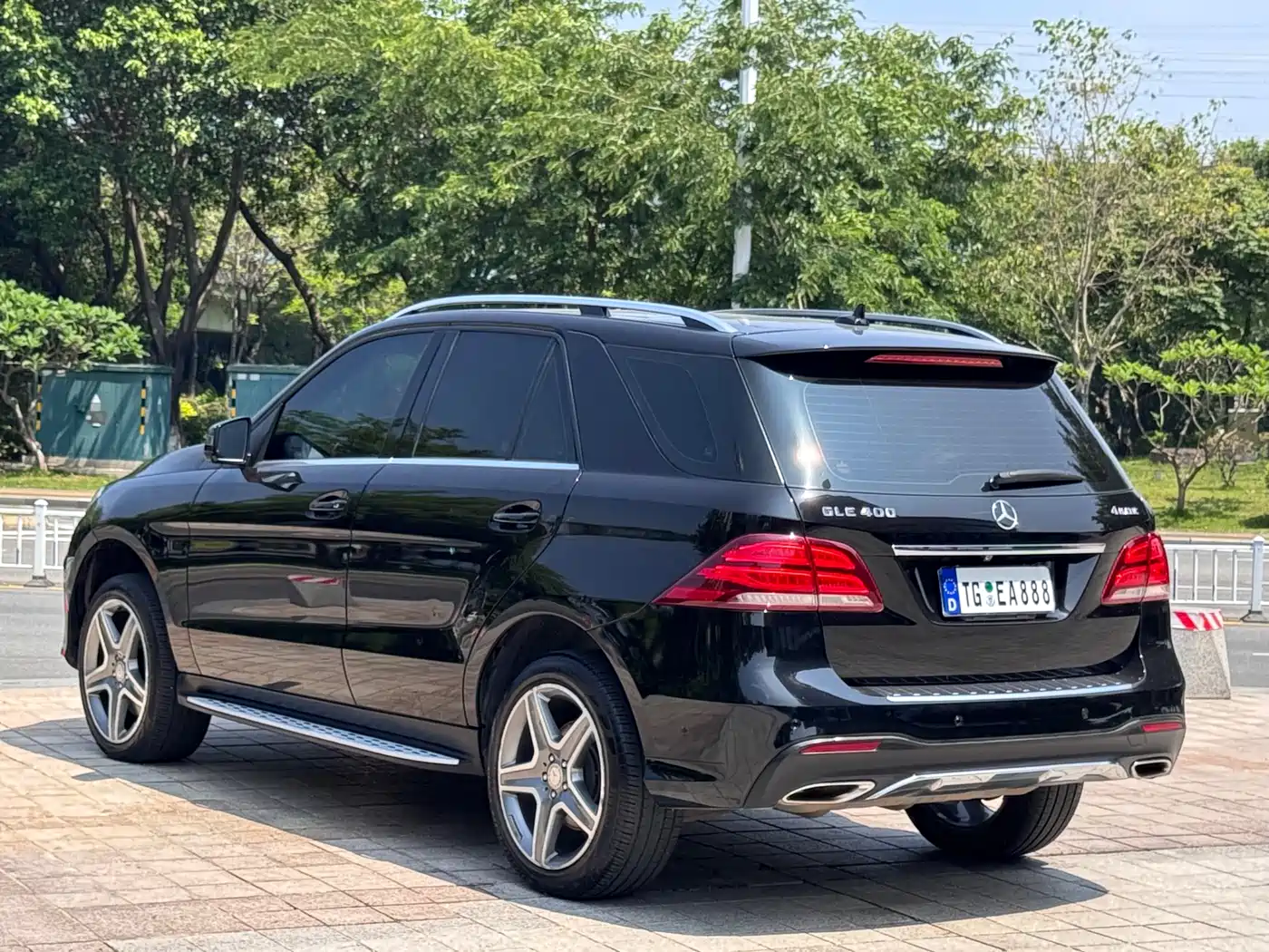 Mercedes-Benz GLE 2015 GLE 400 4MATIC фото 4