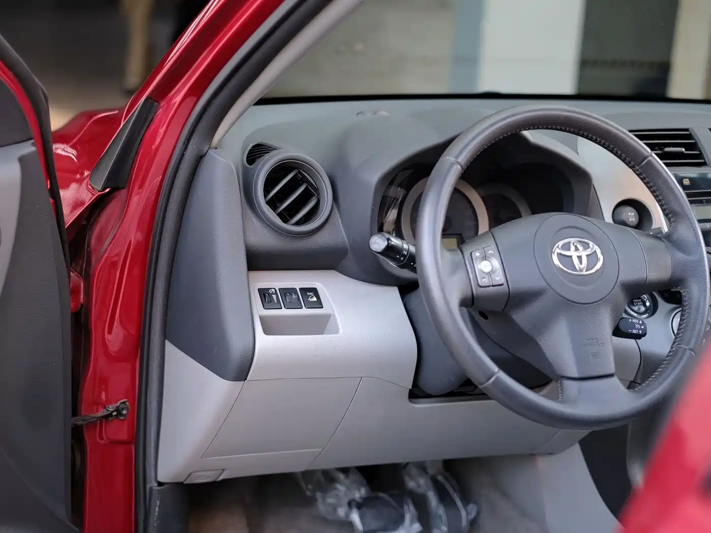 Toyota RAV4 Rongfang 2009 2.4L Automatic Luxury Edition фото 18