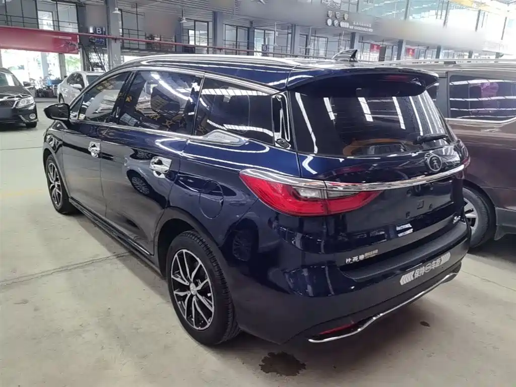 BYD Song MAX 2017 1.5T Auto Smart Elite 7-Seater фото 5