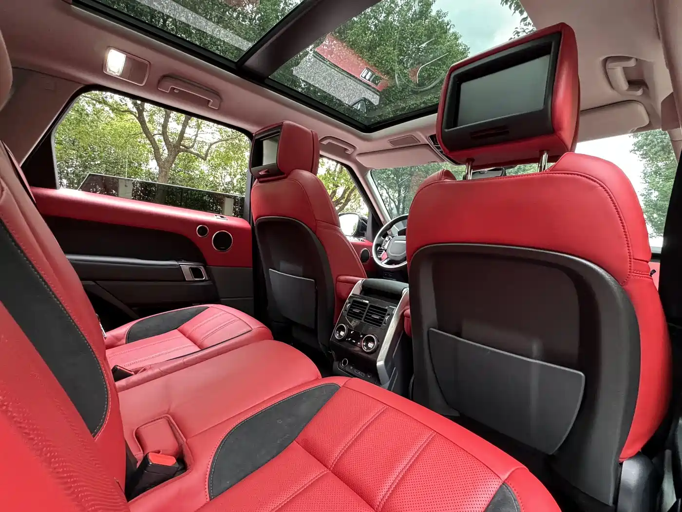 Land Rover Range Rover Sport 2021 3.0 L6 Gloss Black Edition фото 17