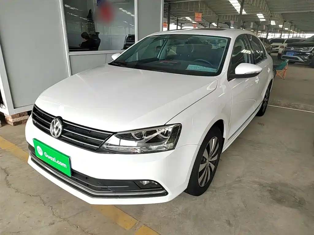 Volkswagen Sagitar 2017 1.6L Automatic Comfort