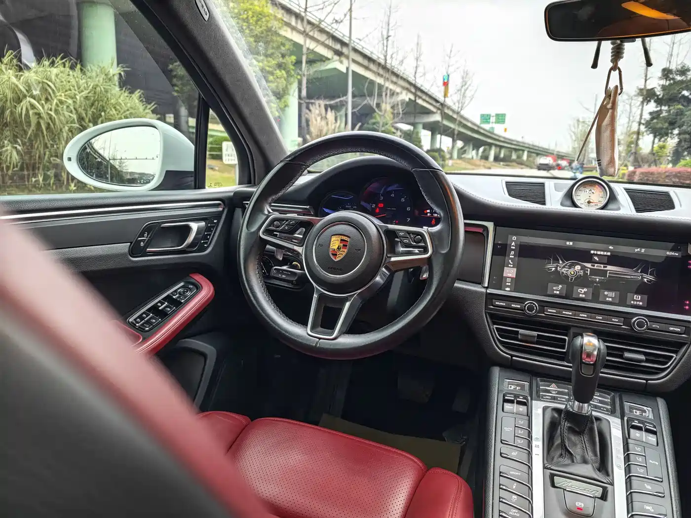 Porsche Macan 2021 Macan 2.0T фото 13