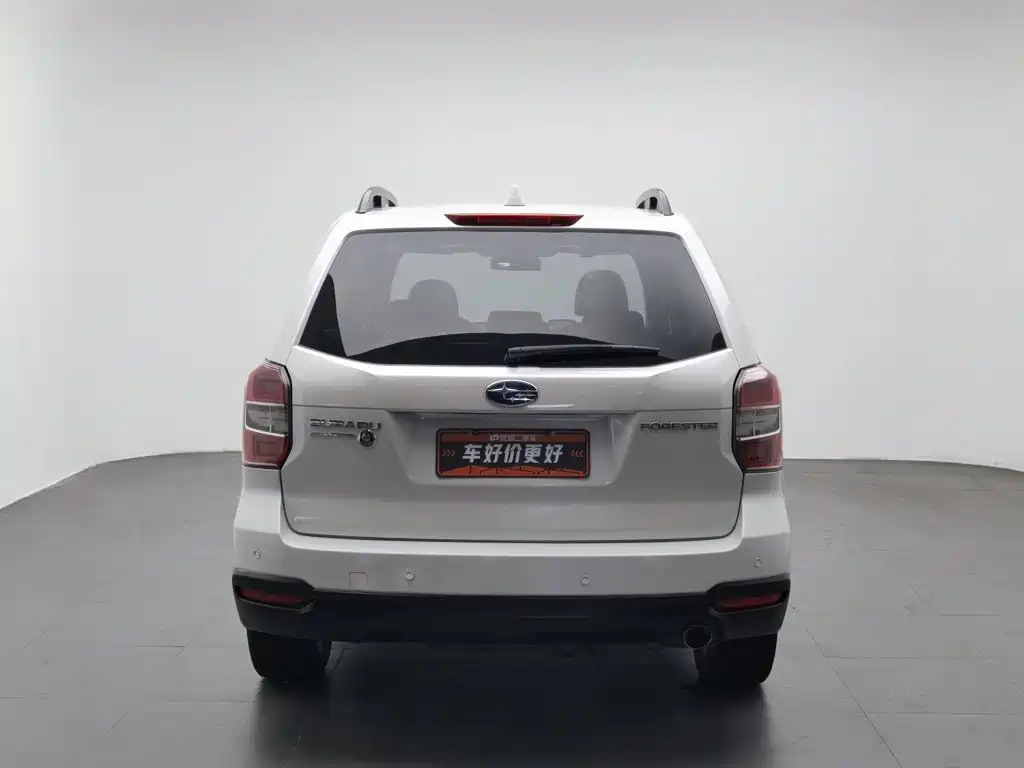 Фото 4 - Subaru Forester