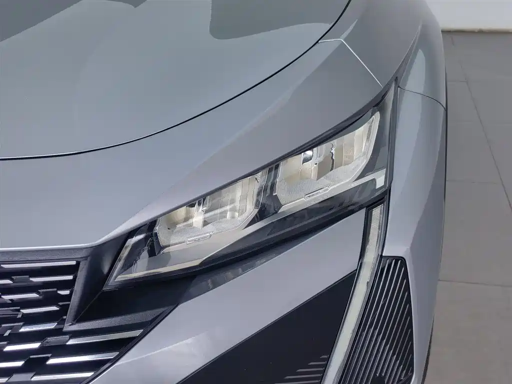 Peugeot 408X 2023 Gravity Edition фото 7