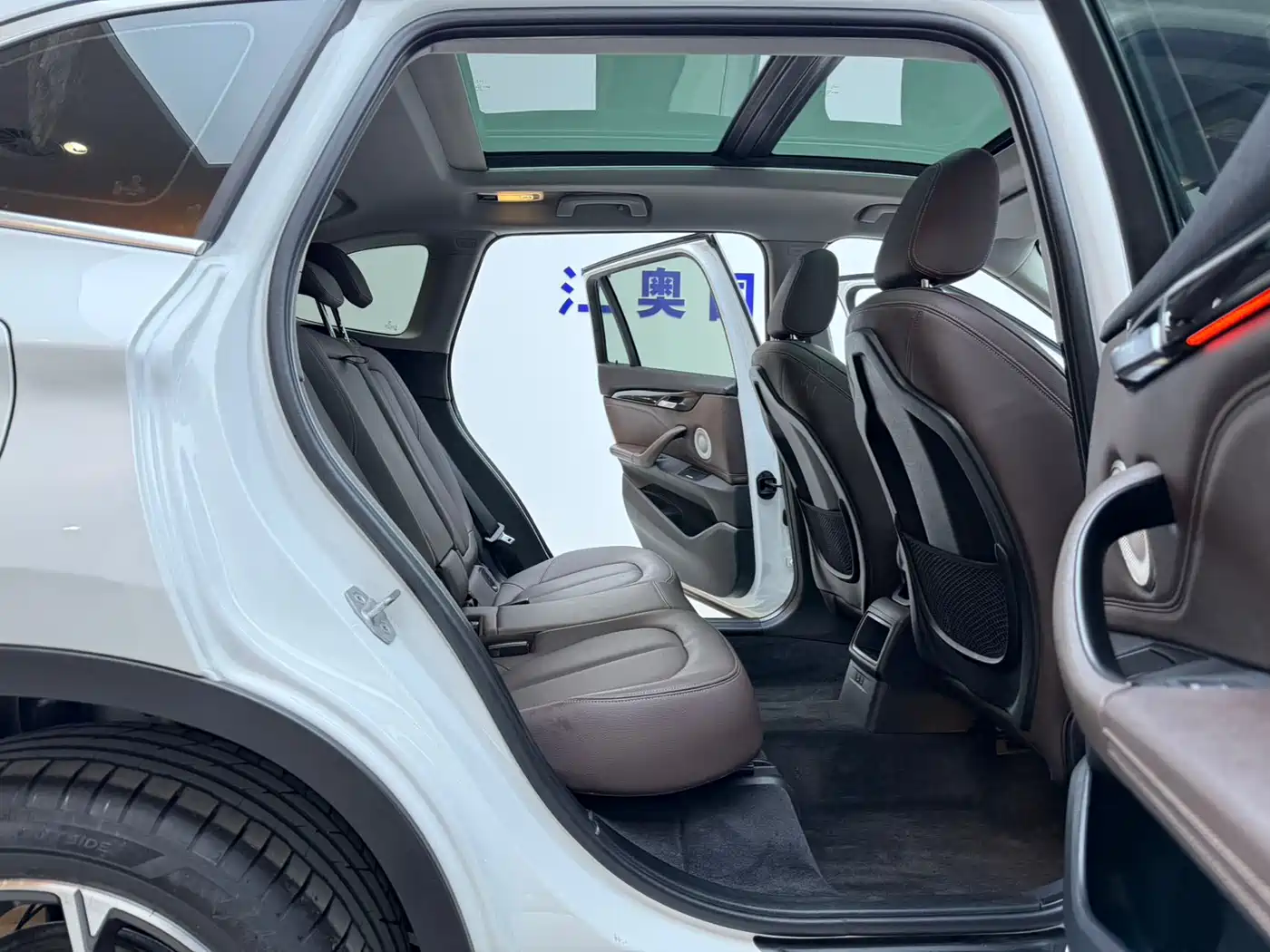 BMW X1 2022 sDrive20Li Fashion фото 17