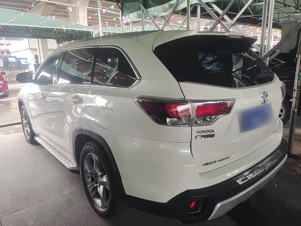 Toyota Highlander 2015 2.0T AWD Luxury Edition 7-seater фото 5