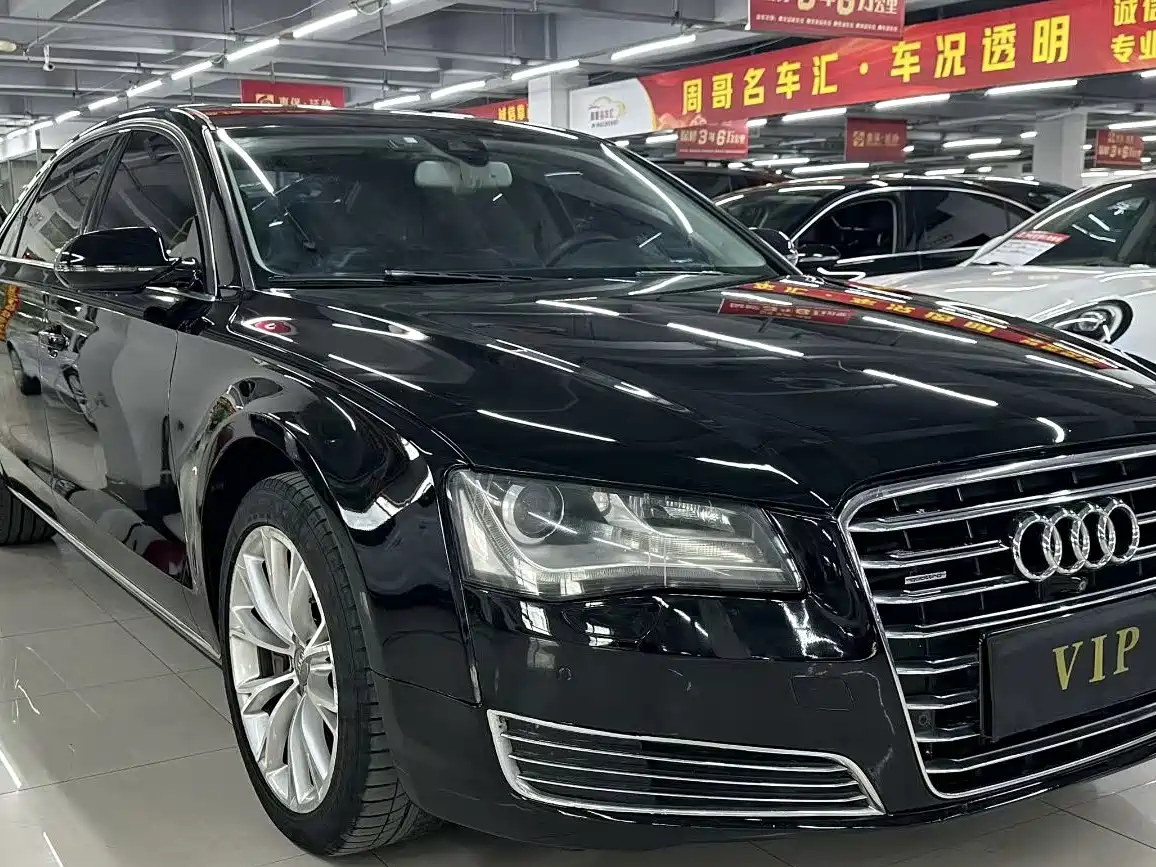 Audi A8 2013 A8L 45 TFSI quattro Exclusive фото 3