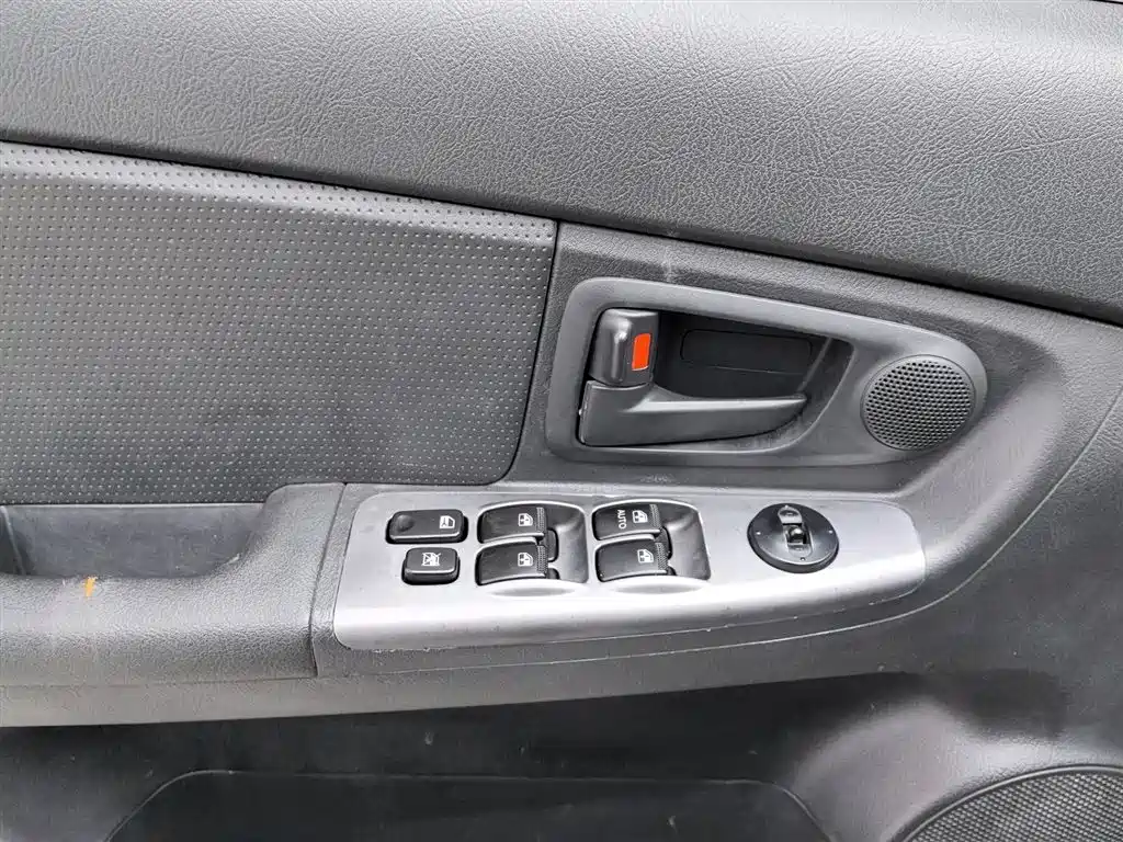 Kia Cerato 2012 1.6L MT GL фото 9