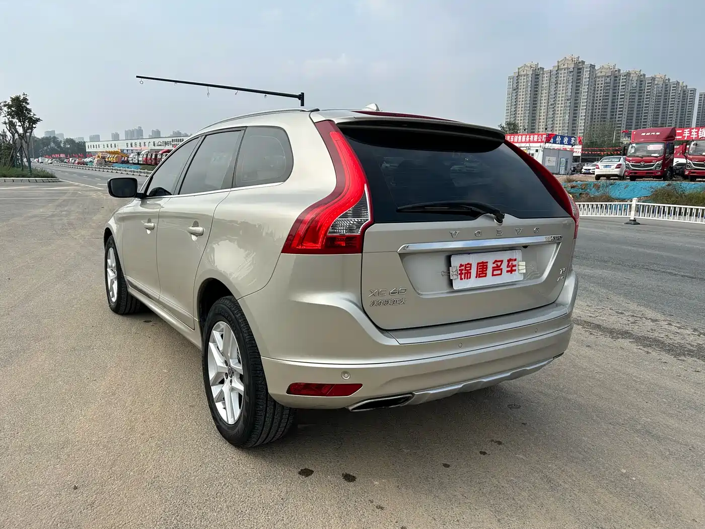 VOLVO XC60