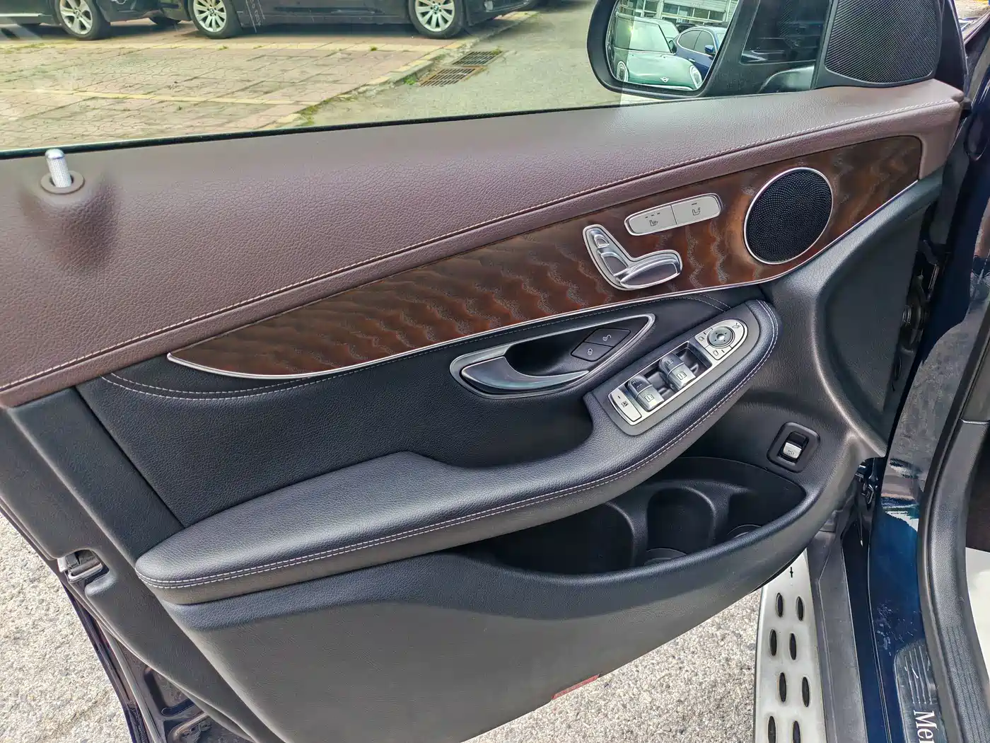 Mercedes-Benz GLC 2020 Facelift GLC 260 L 4MATIC Luxury фото 4