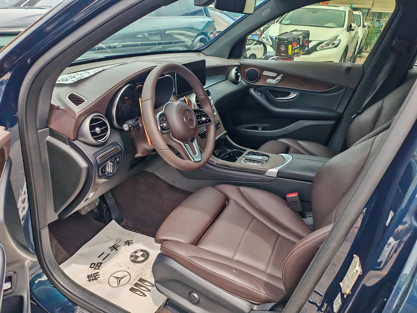 Mercedes-Benz GLC 2020 Facelift GLC 260 L 4MATIC Luxury фото 3