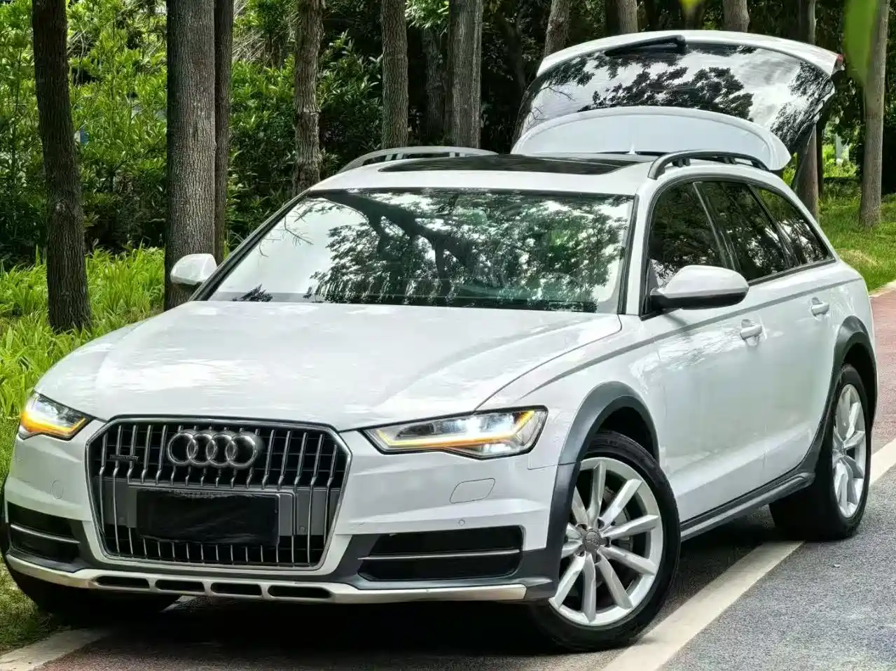 Audi A6 (Import) 2015 3.0T allroad quattro фото 3