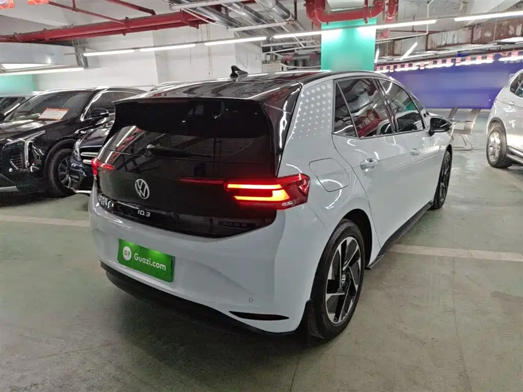 Volkswagen ID.3 2023 Pure Smart Edition фото 6