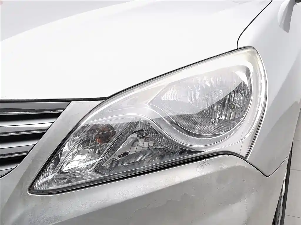 Hyundai Elantra 2011 1.6L Automatic Luxury фото 7