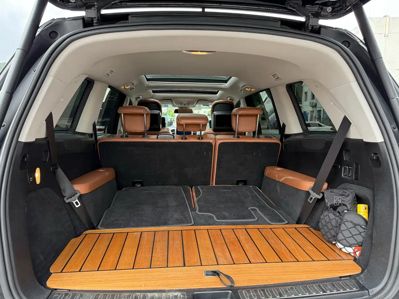 Mercedes-Benz GLS 2016 GLS 500 4MATIC фото 6