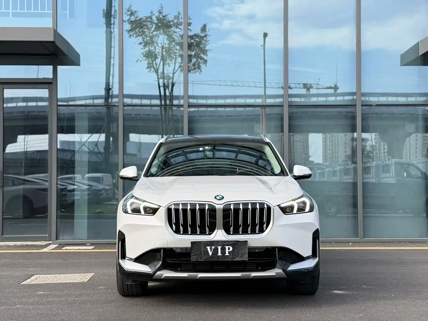 BMW X1 2025 sDrive25Li X Design Package фото 2