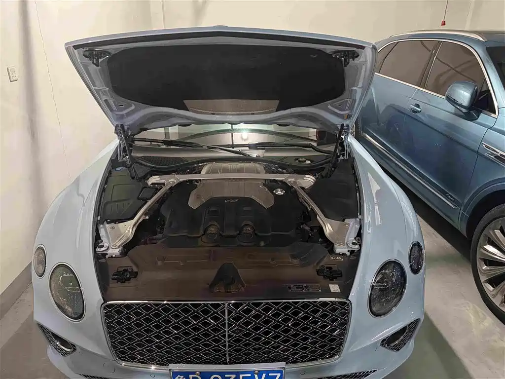 Bentley Continental 2024 2024 4.0T GT V8 Mulliner