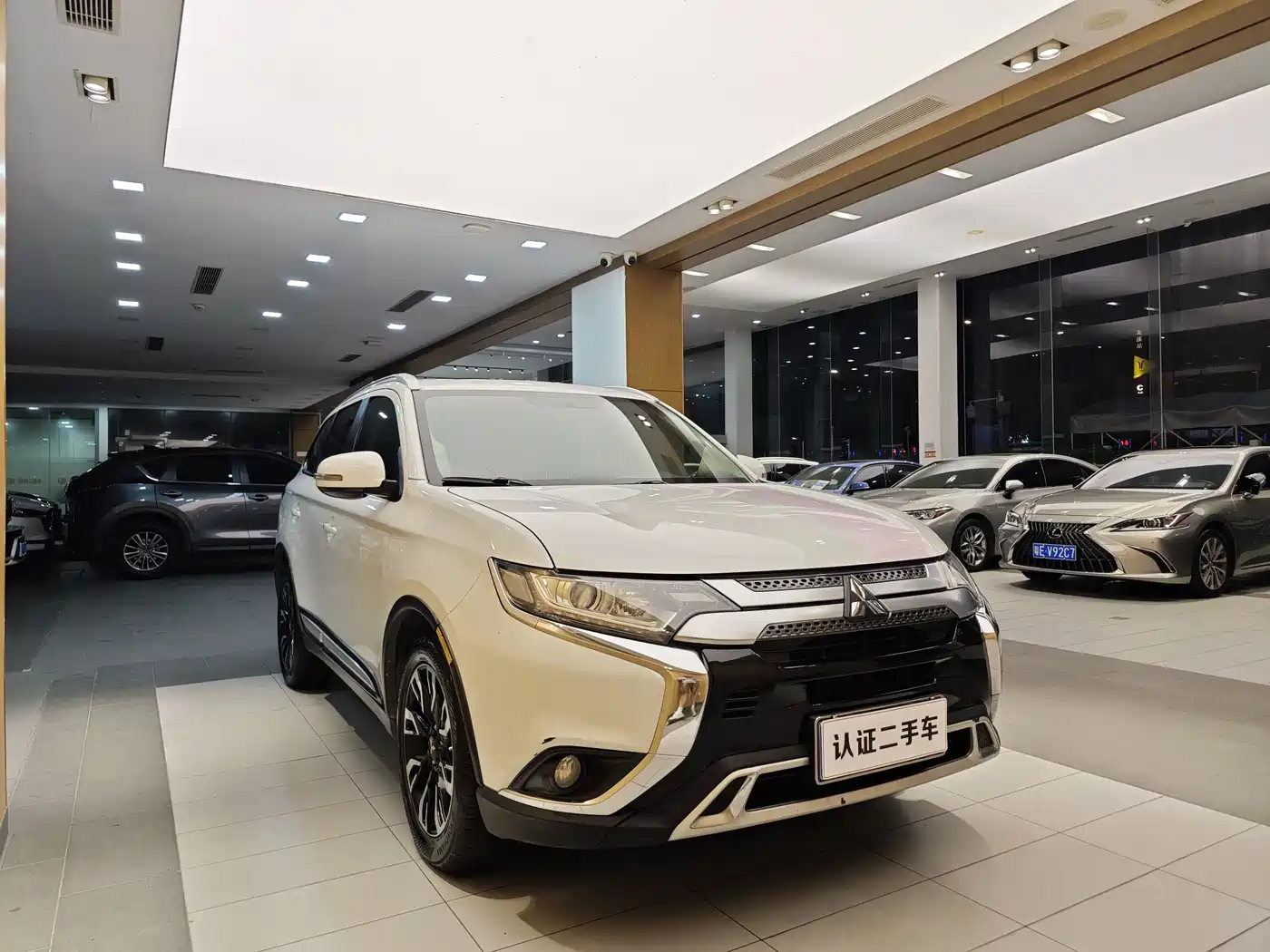 Mitsubishi Outlander 2019 2.0L 2WD Enjoy 5-Seater China VI фото 5