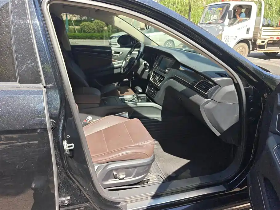 Hongqi H7 2019 2.0T Elite Edition фото 8